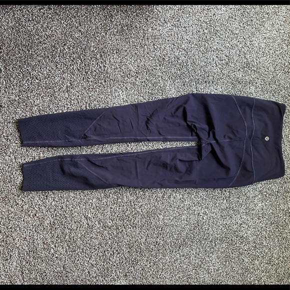 LULULEMON PURPLE LEGGINGS - Picture 2 of 3